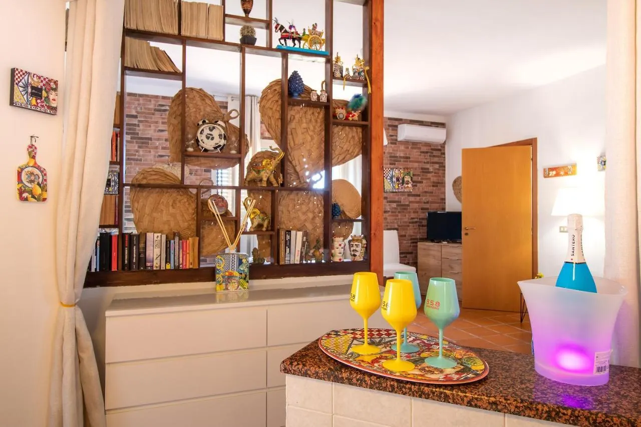 Monolocale In Villa D Enza Pool Santa Maria Del Focallo Holiday home